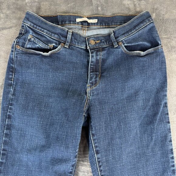 Levis Jeans Women 10 30x30 Blue Classic Boot Cut Mid Rise Stretch Denim Comfort - Picture 2 of 13